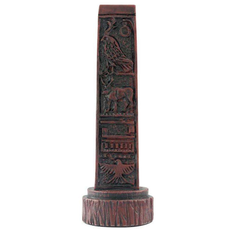 A handmade chess piece depicting an Egyptian obelisk, these symbolised the Sun God Ra and the Ancient Egyptians placed them in pairs at the
entrance to their temples.