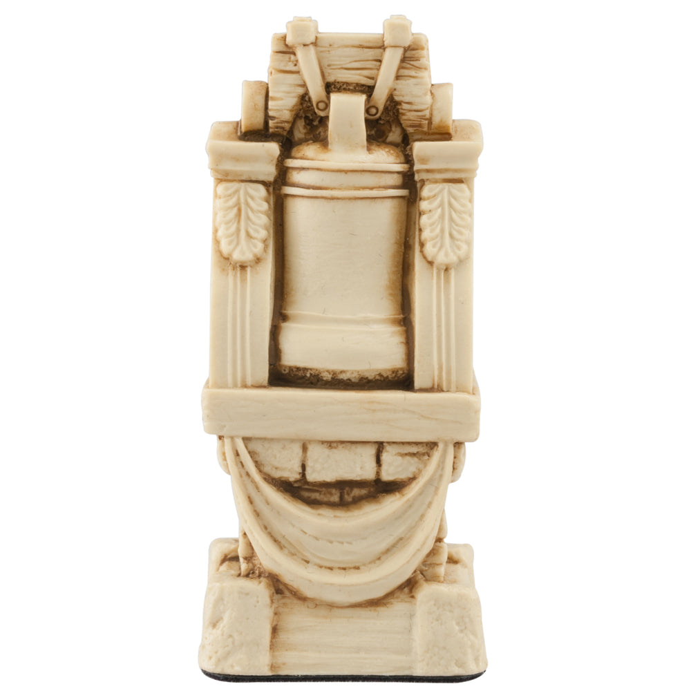 A handmade chess piece depicting an important figure from the American Revolutionary War.