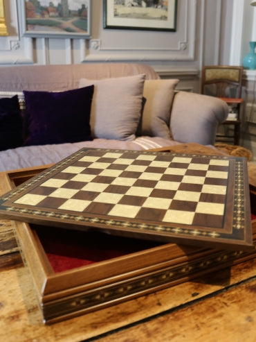Studio Anne Carlton – British Hand Made Chess Sets